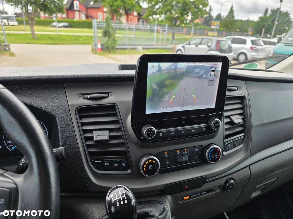 Ford Transit - 13