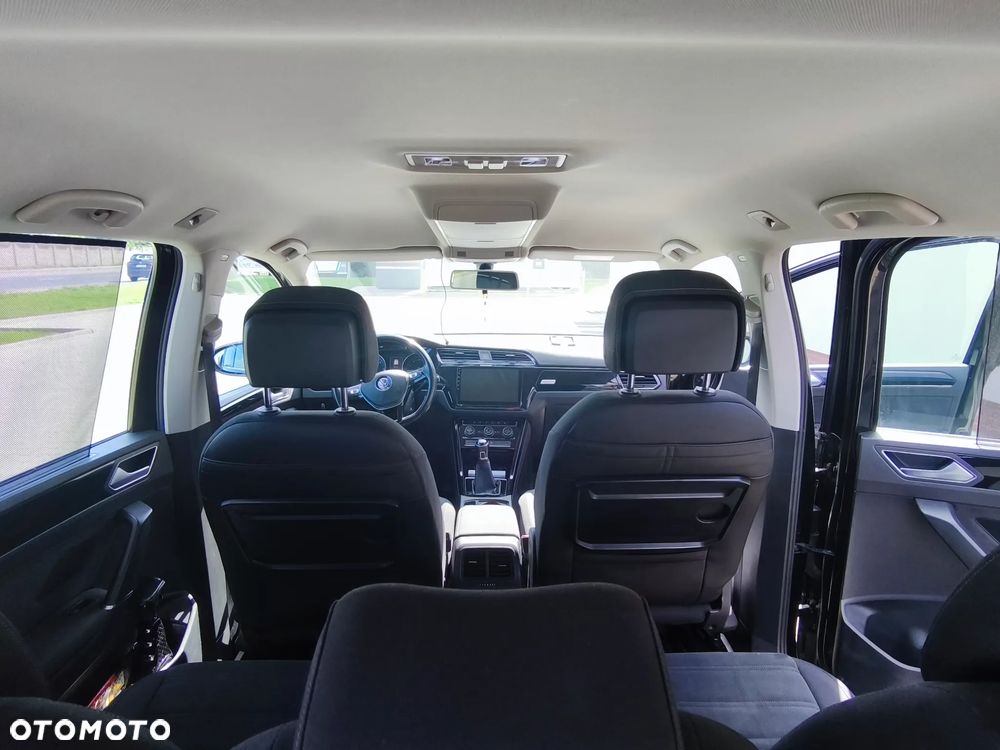 Volkswagen Touran 2.0 TDI SCR Highline - 26