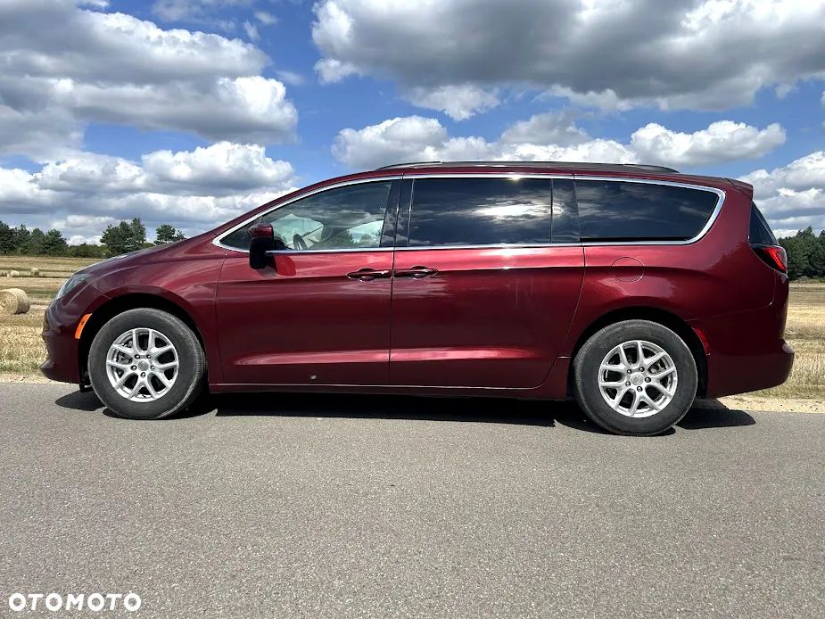 Chrysler Pacifica - 28