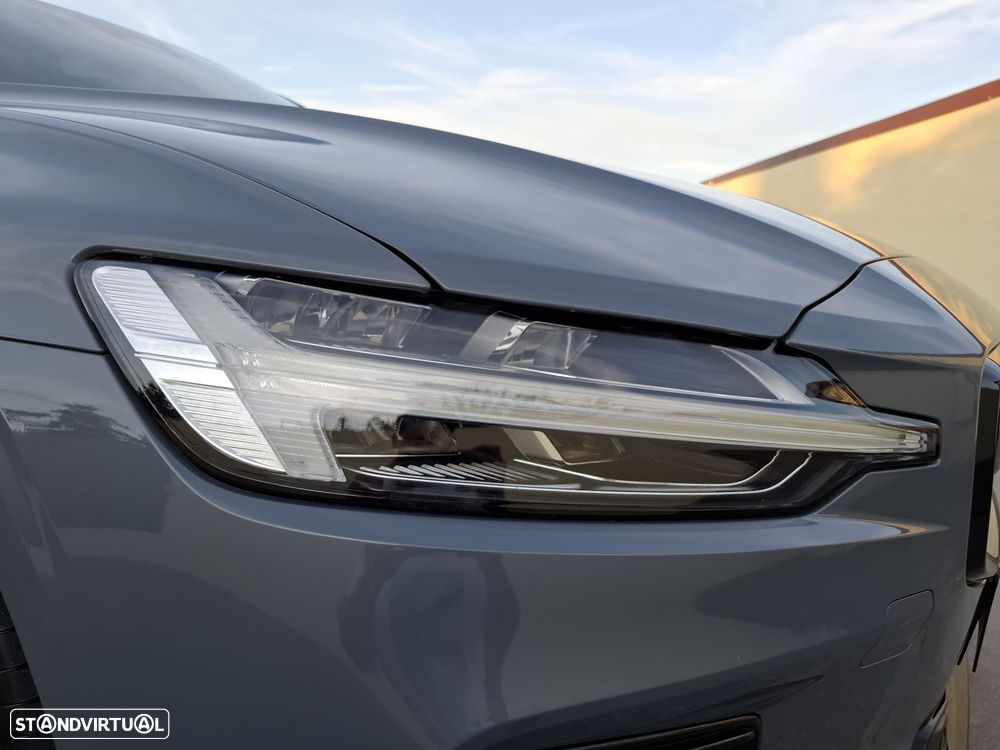 Volvo V60 2.0 T6 AWD TE R-Design - 11