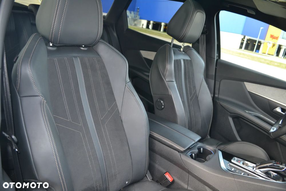 Peugeot 3008 1.6 PureTech GT S&S EAT8 - 33