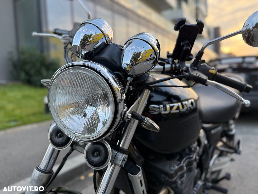 Suzuki GSX 750 Inazuma - 4