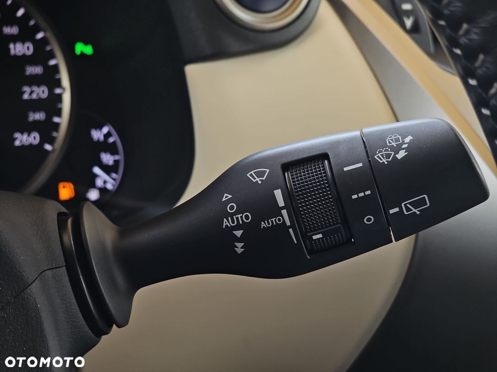 Lexus NX 300h F Impression AWD - 22