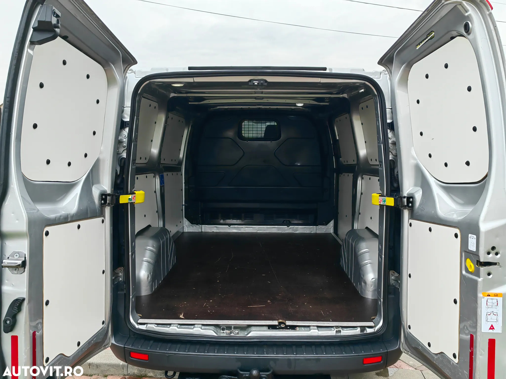 Ford Transit Custom - 23