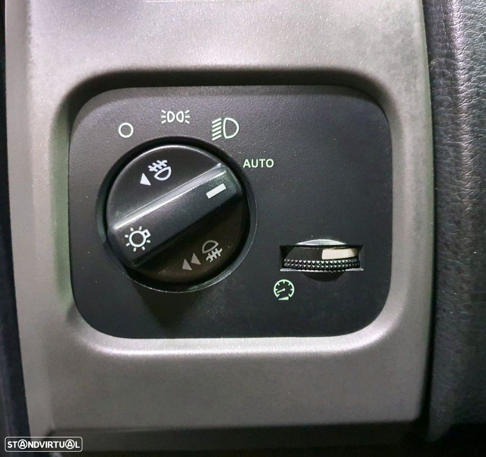 Land Rover Discovery - 19