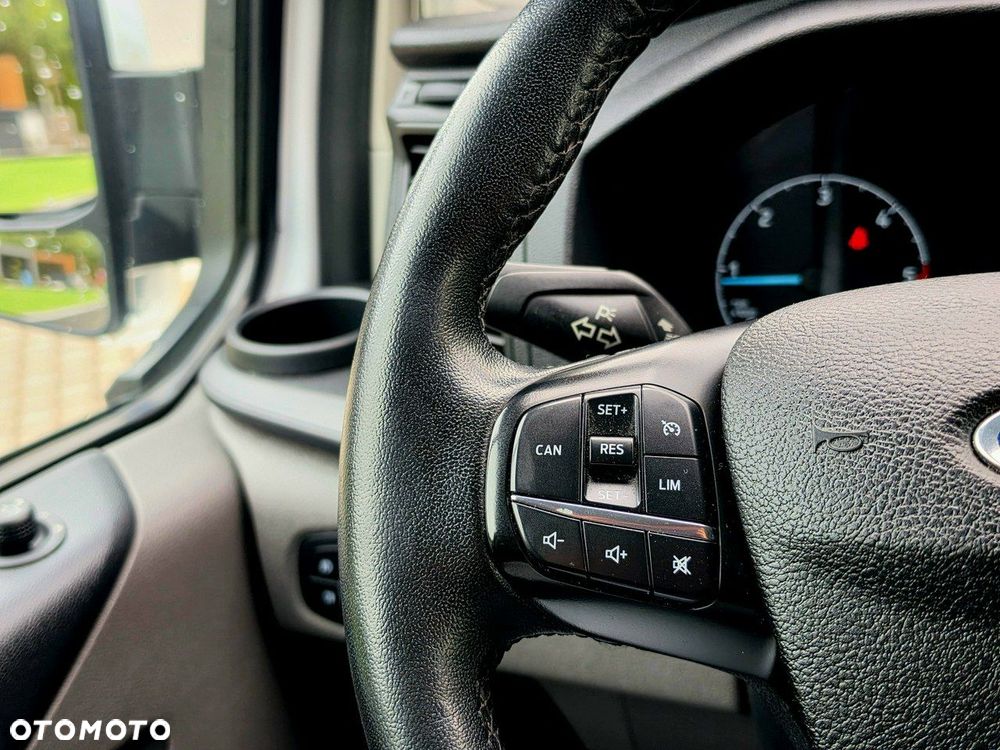 Ford Transit Custom - 8