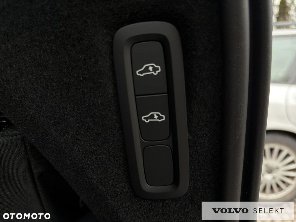 Volvo XC 90 - 35