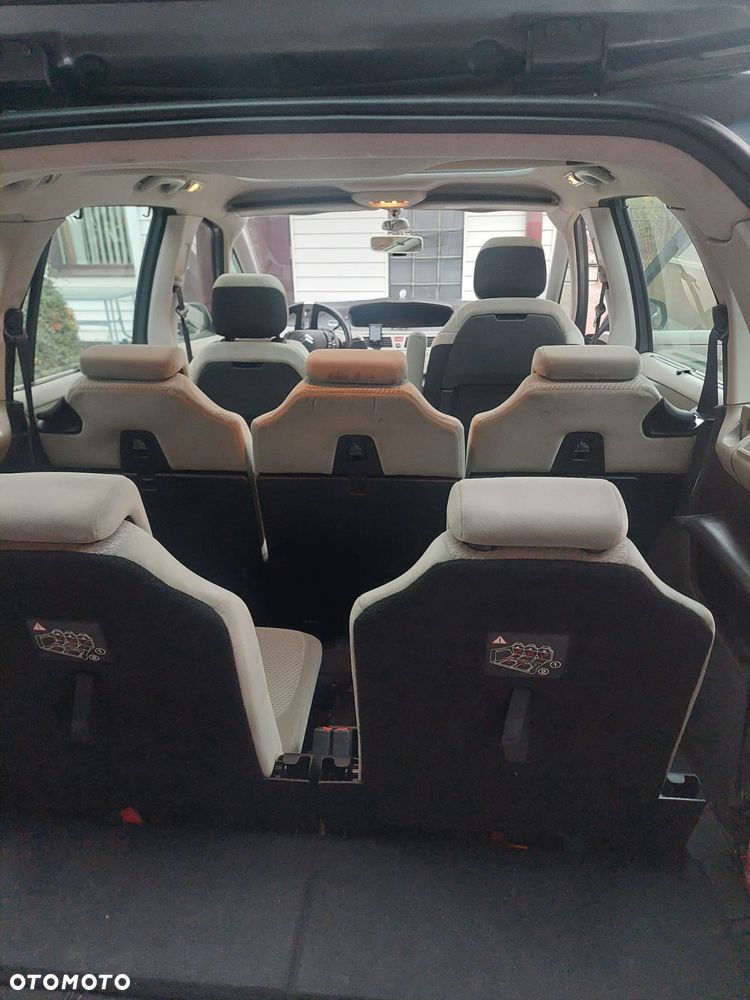 Citroën C4 Picasso 2.0 HDi Equilibre Exclusive MCP - 4