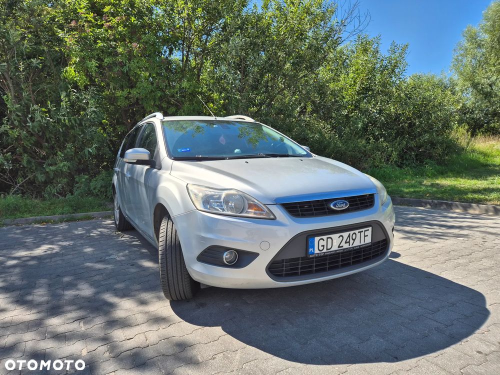 Ford Focus 1.6 Ambiente - 1