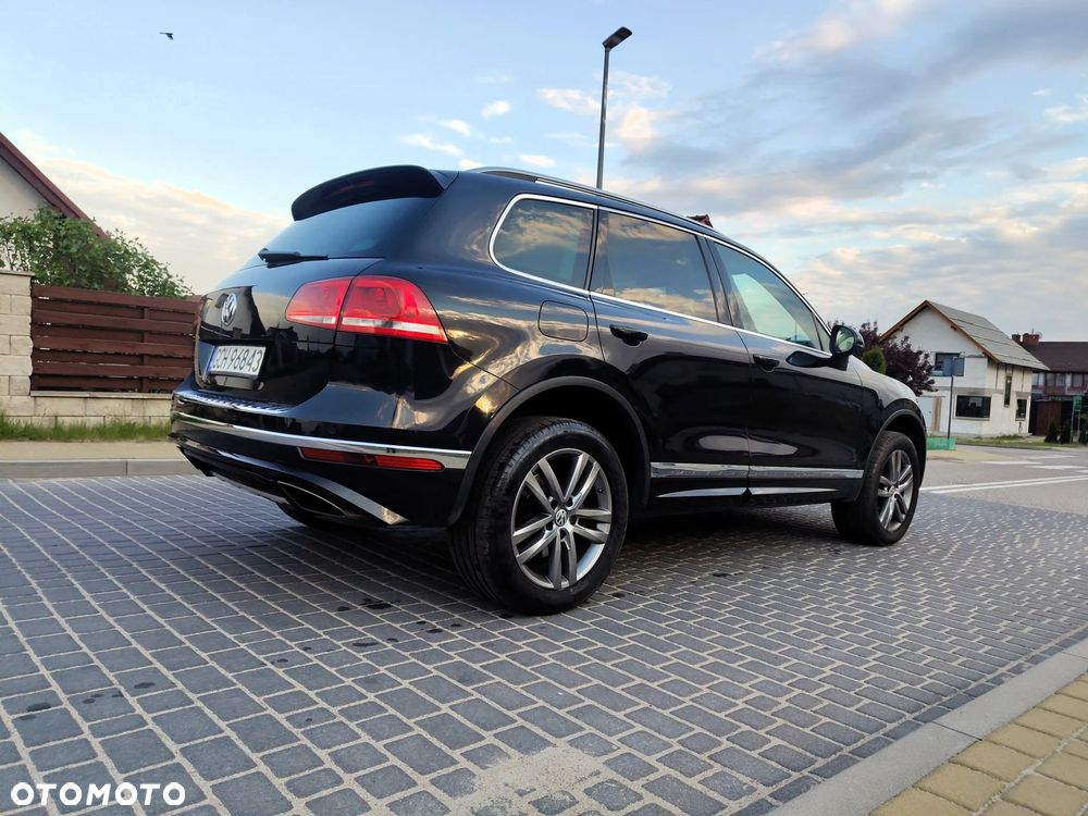 Volkswagen Touareg 3.0 V6 TDI BMT Perfectline R-Style - 11