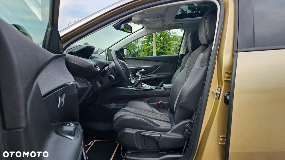 Peugeot 3008 1.2 PureTech Allure - 31