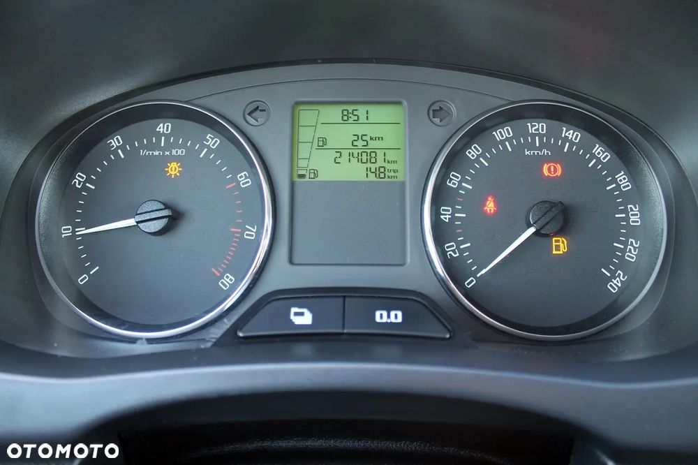 Skoda Fabia 1.2 HTP MONTE CARLO - 18