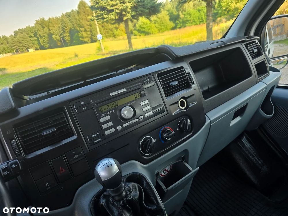 Ford Transit - 15