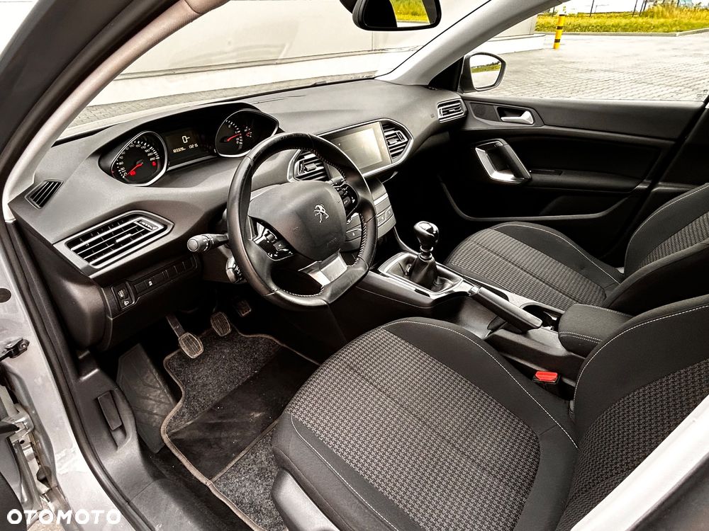 Peugeot 308 - 7