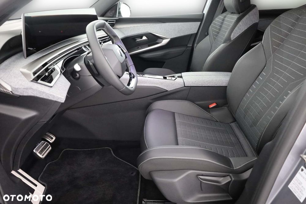 Peugeot 5008 1.2 PureTech mHEV GT S&S e-DCS6 - 11