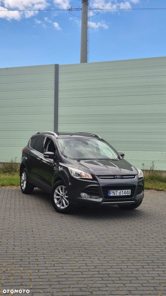 Ford Kuga 2.0 TDCi 2x4 Titanium - 3
