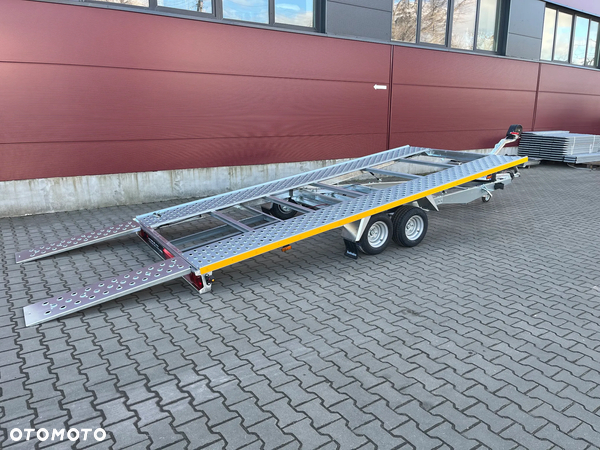 Besttrailers Mach 4,5 x 2,1 m, 2700-3000 kg.