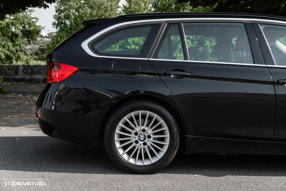 BMW 320 d xDrive Line Luxury - 33