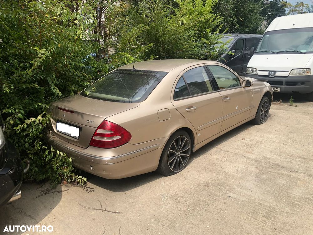 Dezmembrez Mercedes Benz E270 CDI bej auriu manual 2006 W211 - 3