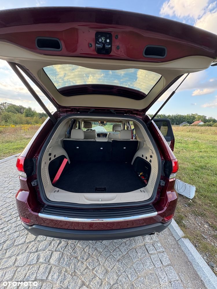 Jeep Grand Cherokee - 19