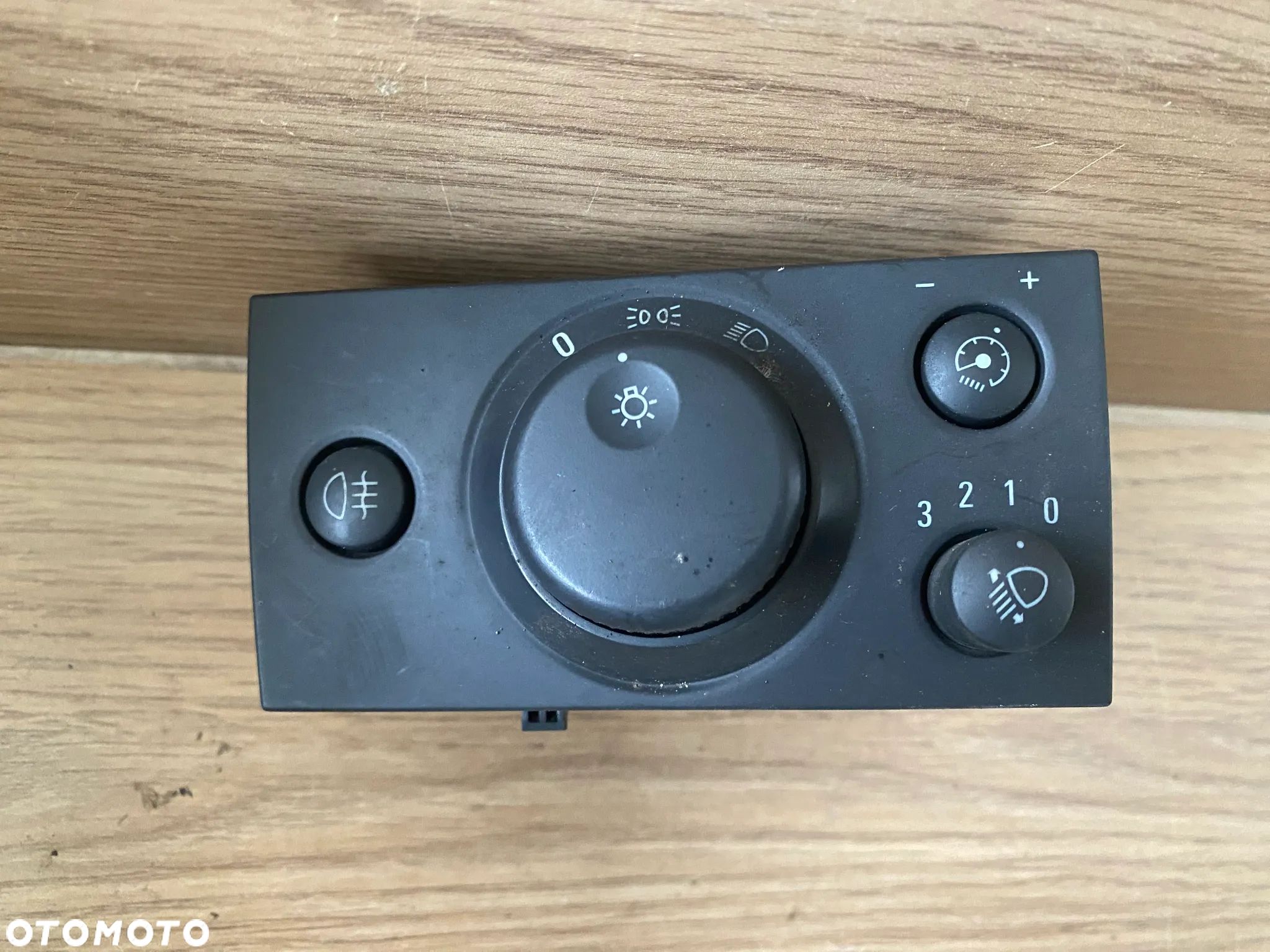 WŁĄCZNIK PRZEŁĄCZNIK ŚWIATEŁ OPEL MERIVA A 93394756 - 1