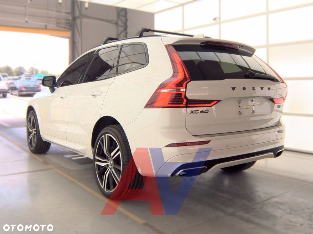 Volvo XC 60 T5 AWD R-Design - 4