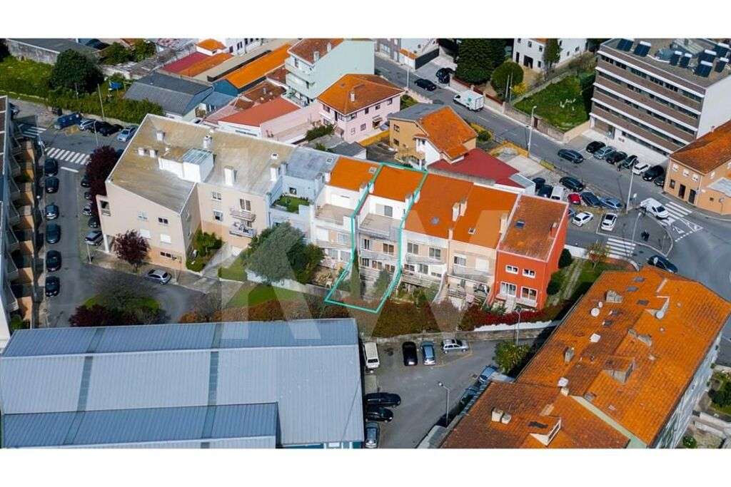 Moradia T4+1 à Efanor com licença de AL - Grande imagem: 3/39