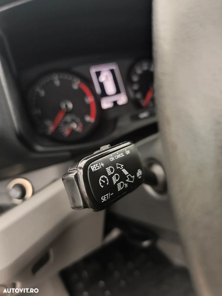 Volkswagen Crafter - 13