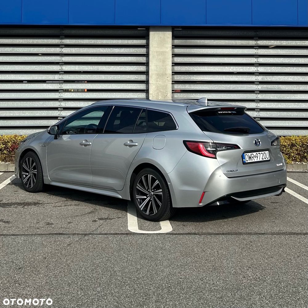 Toyota Corolla - 4