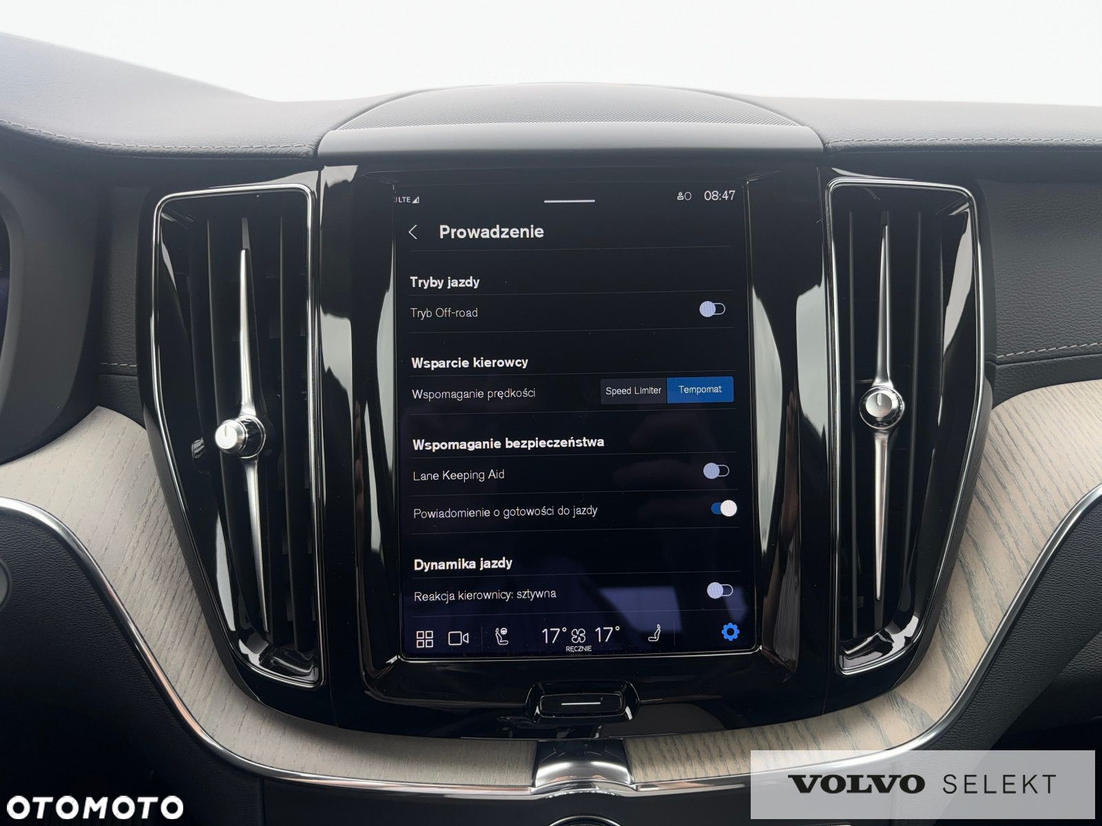 Volvo XC 60 - 25