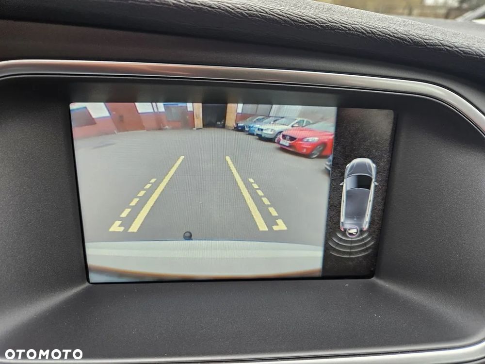 Volvo V40 D2 Momentum - 22