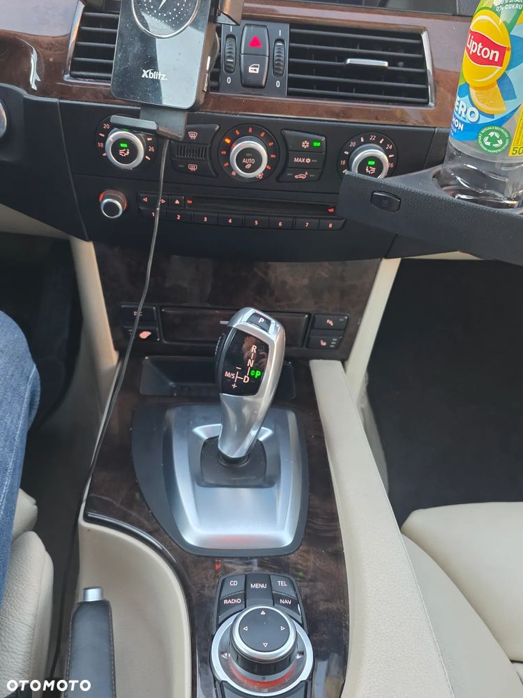 BMW Seria 5 530d Edition Exclusive - 17