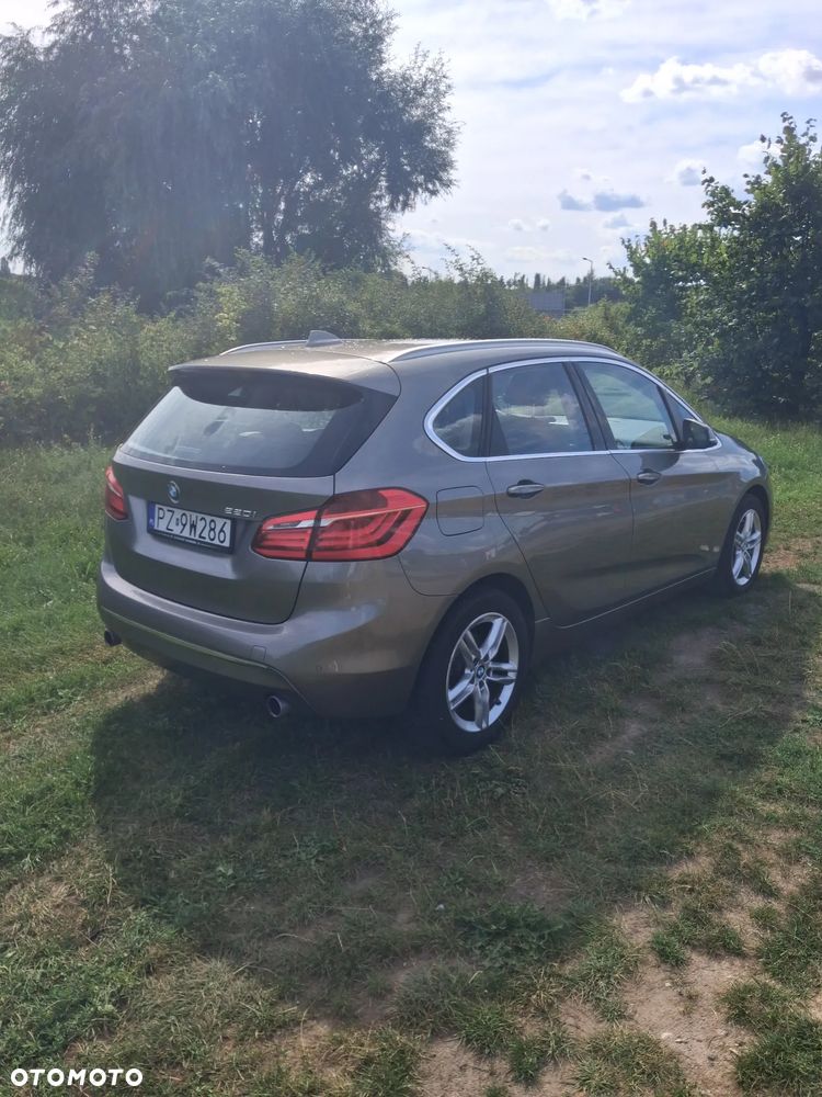 BMW Seria 2 220i Luxury Line - 4