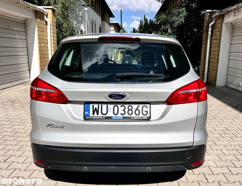 Ford Focus 1.6 Titanium - 6