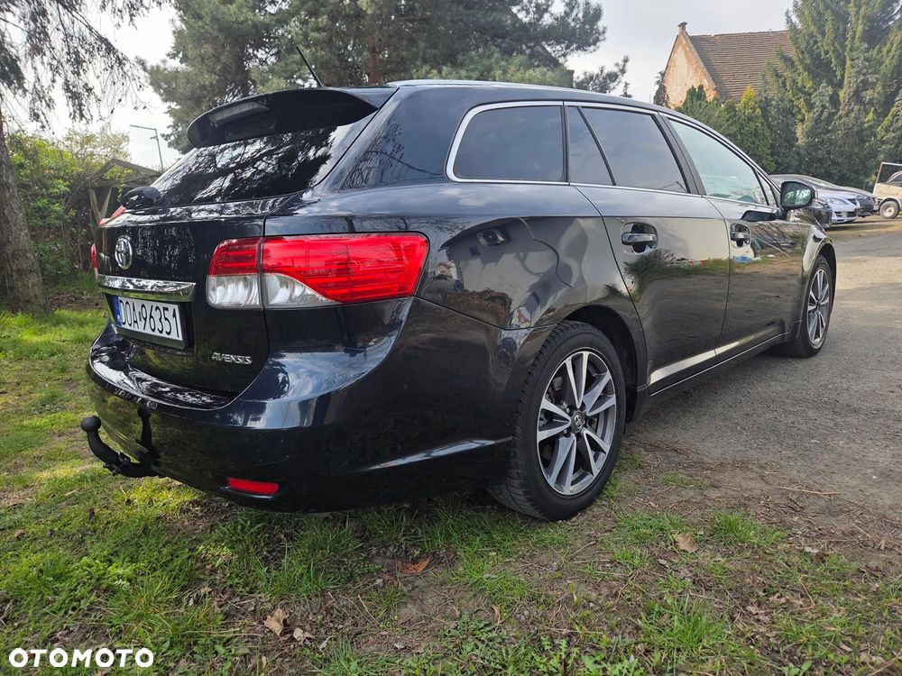 Toyota Avensis Touring Sports 1.8 Business Edition - 15