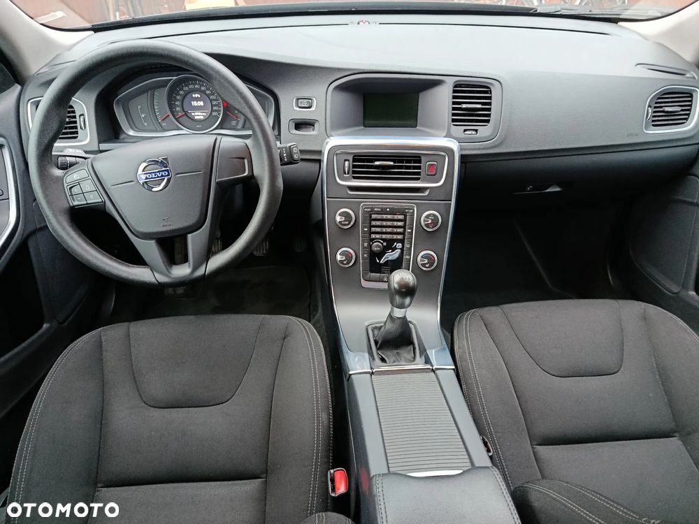 Volvo V60 T3 - 10