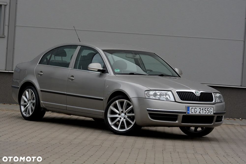 Skoda Superb 2.0 TDI DPF Exclusive - 11