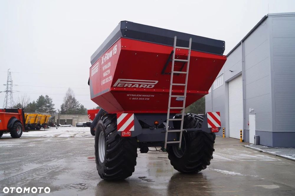 PERARD Wóz Przeładowczy X-Flow 19m3 - 2