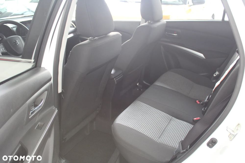 Suzuki SX4 S-Cross - 14
