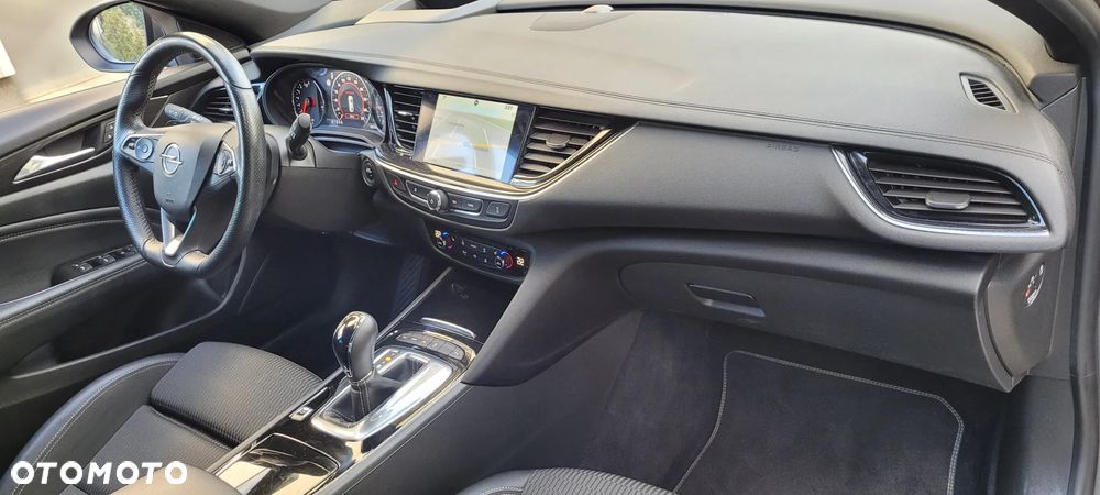 Opel Insignia CT 2.0 T 4x4 Exclusive S&S - 7