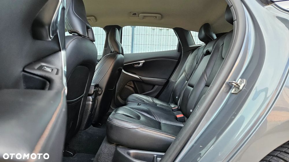 Volvo V40 Cross Country D3 Geartronic Summum - 29