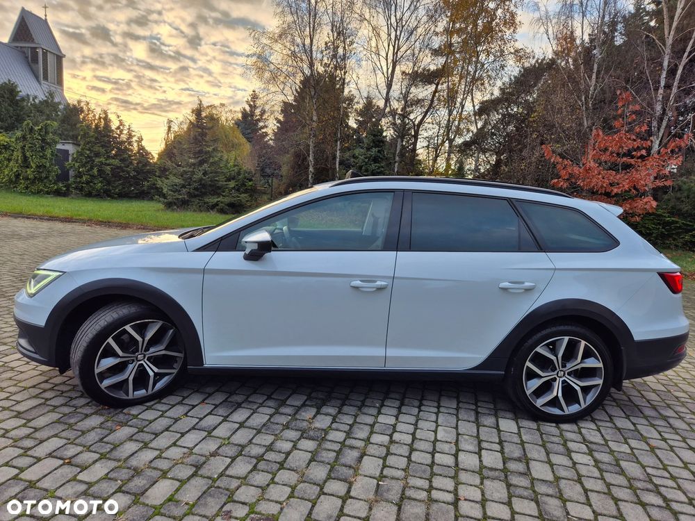 Seat Leon 2.0 TSI 4Drive DSG OPF X-Perience - 13