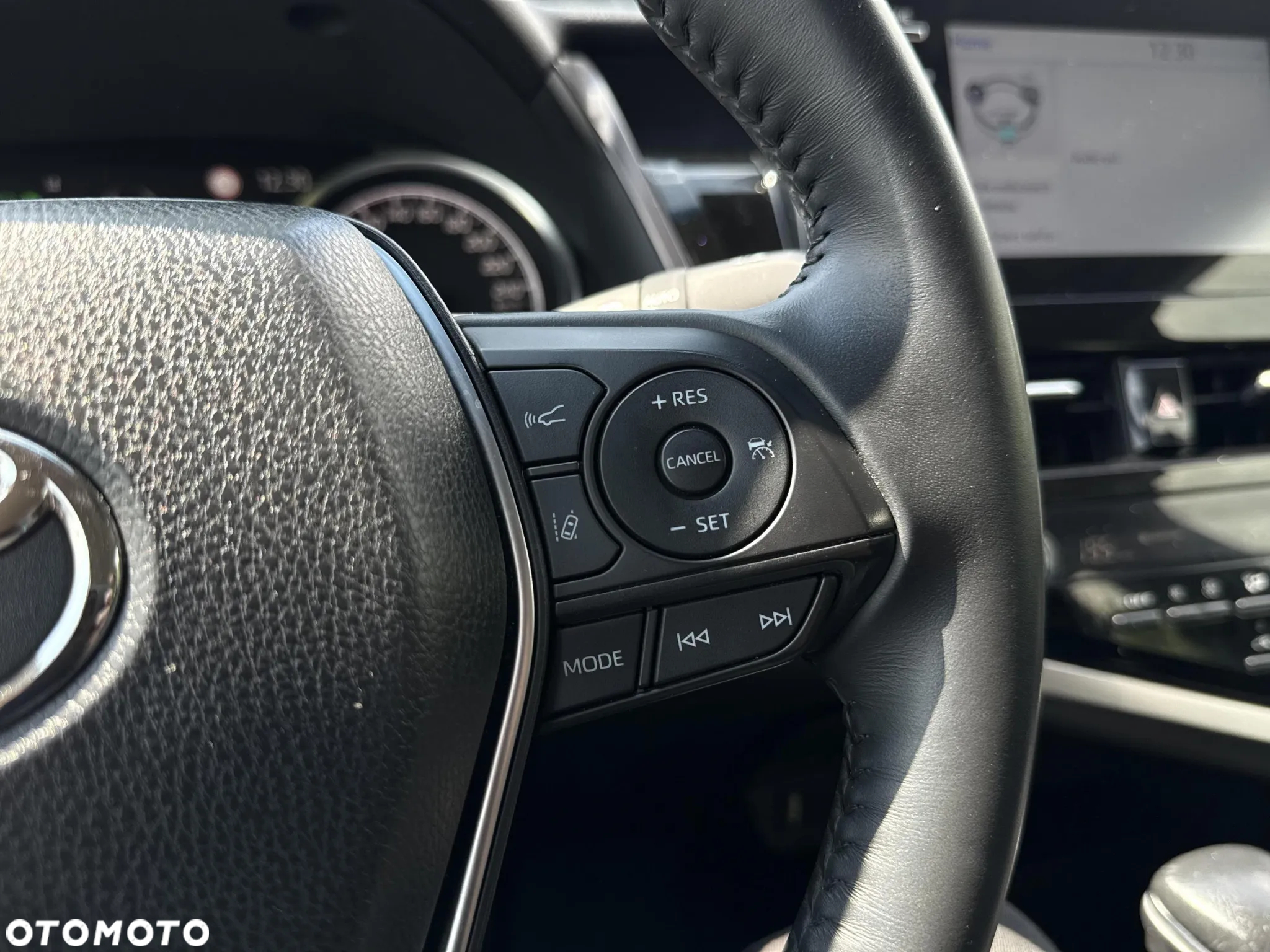 Toyota Camry 2.5 Hybrid Comfort CVT - 17