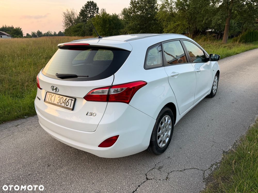 Hyundai i30 1.6 D GO - 7
