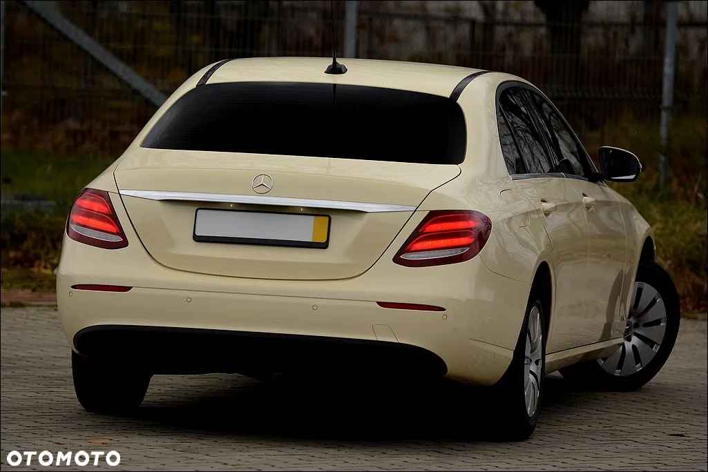 Mercedes-Benz Klasa E 200 d 9G-TRONIC - 5
