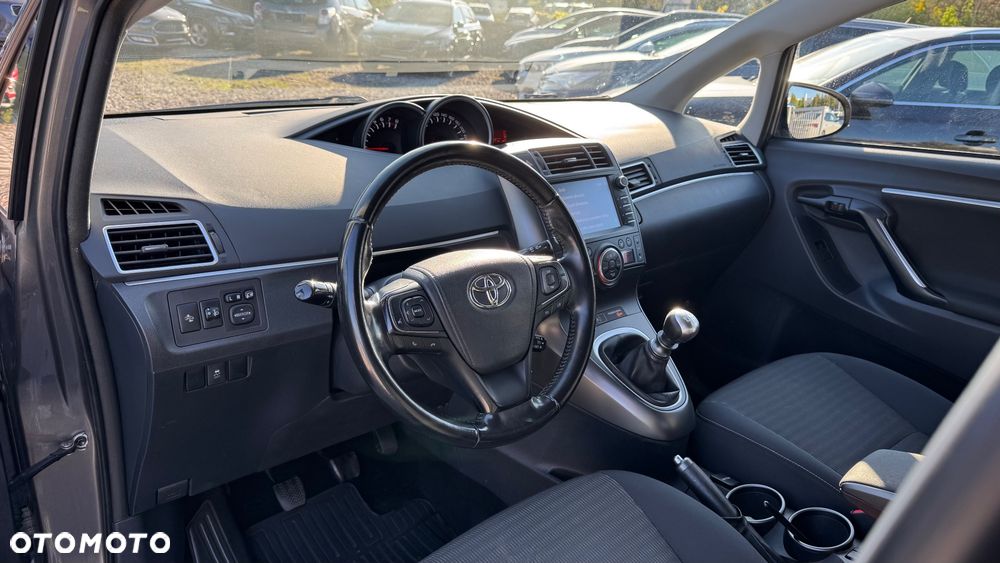 Toyota Verso 1.8 Premium EU5 7os - 28