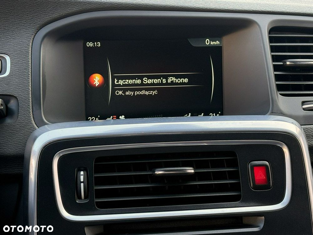 Volvo V60 D4 Momentum - 35