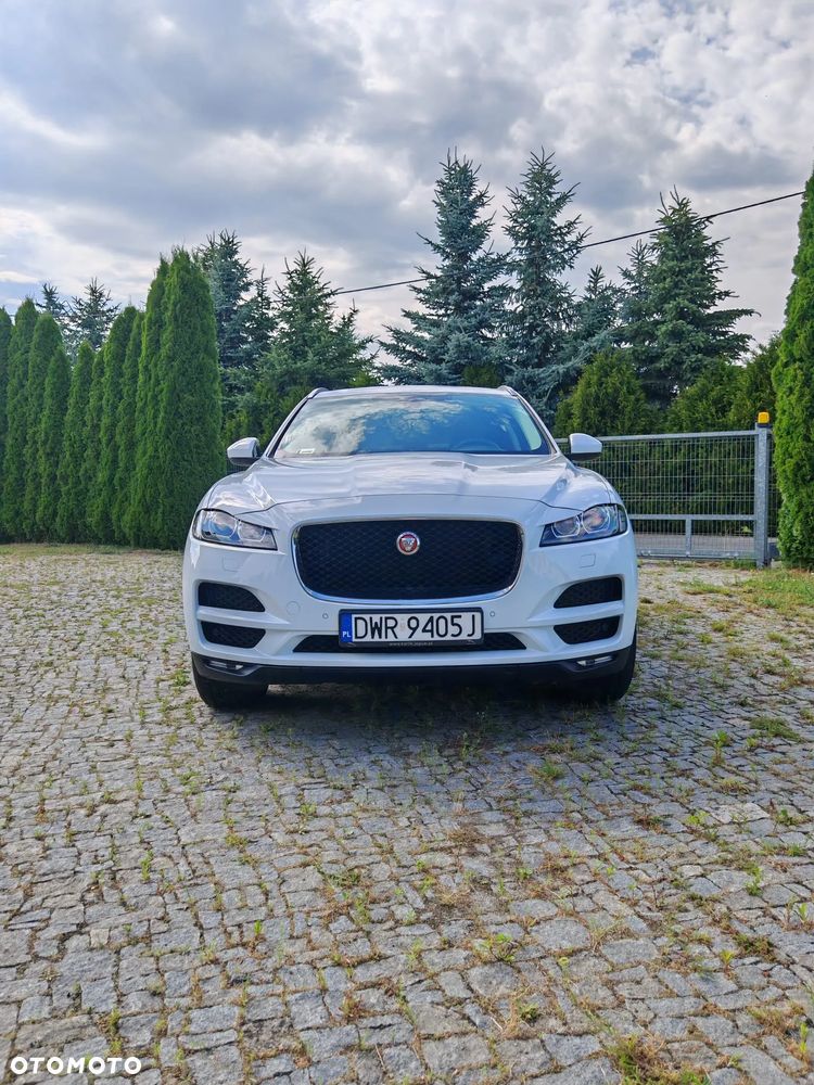 Jaguar F-Pace ver-2-0-i4d-awd-prestige - 7