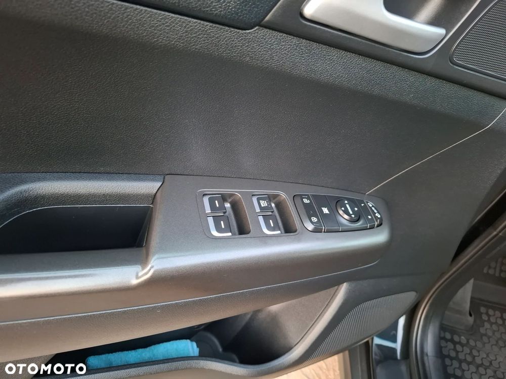 Kia Sportage 1.6 GDI L 2WD - 12