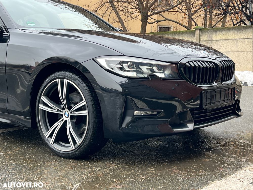 BMW Seria 3 320i Aut. Sport Line - 12